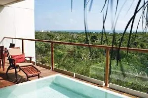 https://grand-luxxe-riviera-maya.quintano-roohotels.com