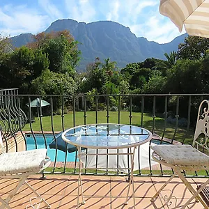https://avenue-torquay.hotels-capetown.com